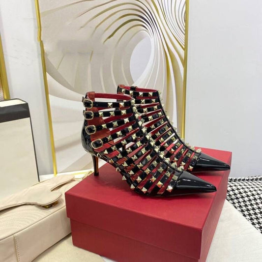 Tacones Stiletto Puntiagudos de Diseño Británico - Image 2