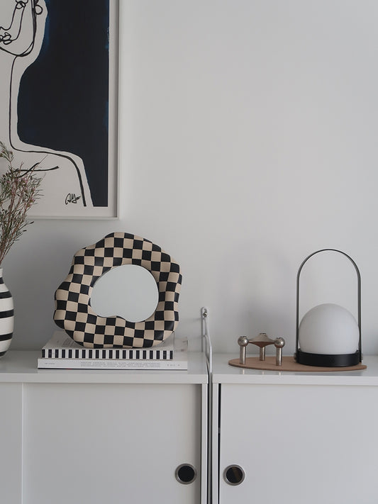 Espejo Decorativo Ajedrezado para Maquillaje y Decoración del Hogar - Image 2