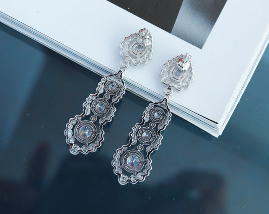 Aretes de Lujo Ligero en Plata 925 con Baño de Oro y Circonitas Brillantes - Image 2