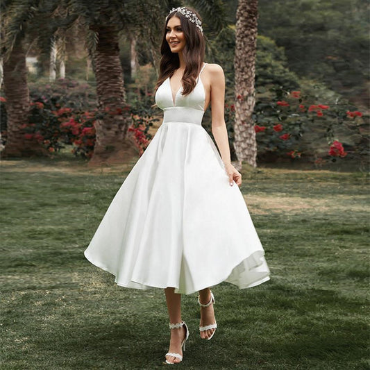 Vestido Largo Fino con Tirantes y Escote V - Diseño Minimalista - Image 2