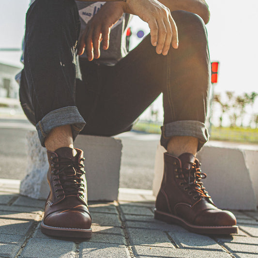 Botas Militares Martin de Cuero Engrasado para Hombre - Estilo Retro Worker - Image 2