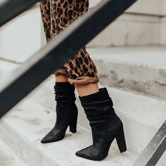 Botas Cortas Plus Size con Tacón Alto y Cierre Lateral - Image 2