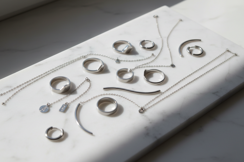 Guía de Durabilidad y Cuidado: Secretos para Elegir y Mantener tus Joyas Impecables por Años