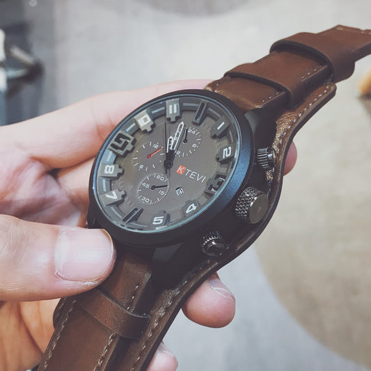 Reloj Deportivo Coreano para Hombre con Pantalla Grande y Diseño Moderno