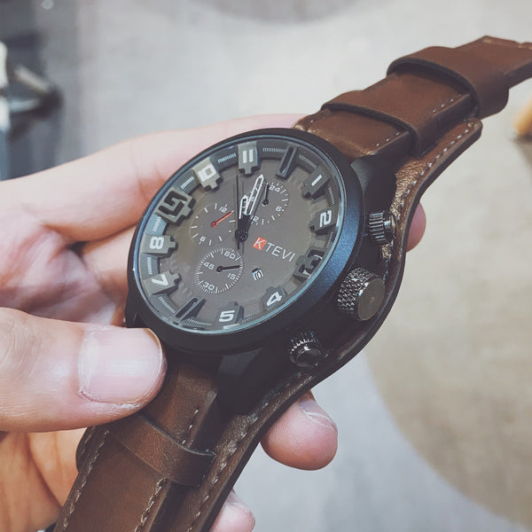 Reloj Deportivo Coreano para Hombre con Pantalla Grande y Diseño Moderno