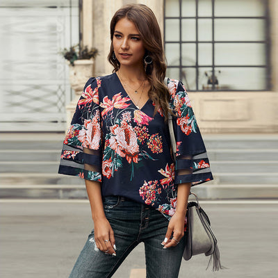 Blusa Escote V con Mangas Acampanadas Tres Cuartos - Image 13