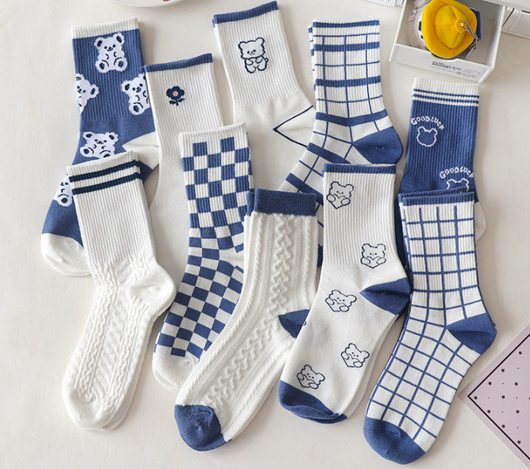 Calcetines Medianos Estilo Coreano con Osito Adorable - Image 17