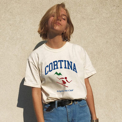 Playera Retro Deportiva Esquí Vintage con Estampado Clásico - Image 10