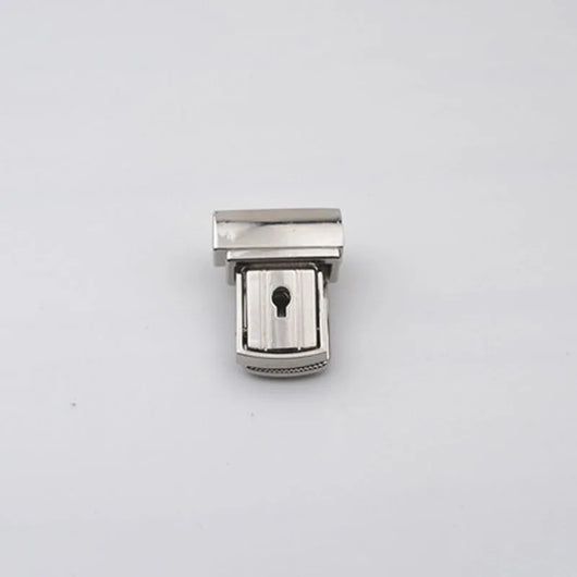 Cerradura Embutida con Accesorios de Hardware en Oro, Plata y Negro - Image 19
