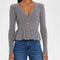 Blusa Ajustada con Mangas Campana y Control de Cintura