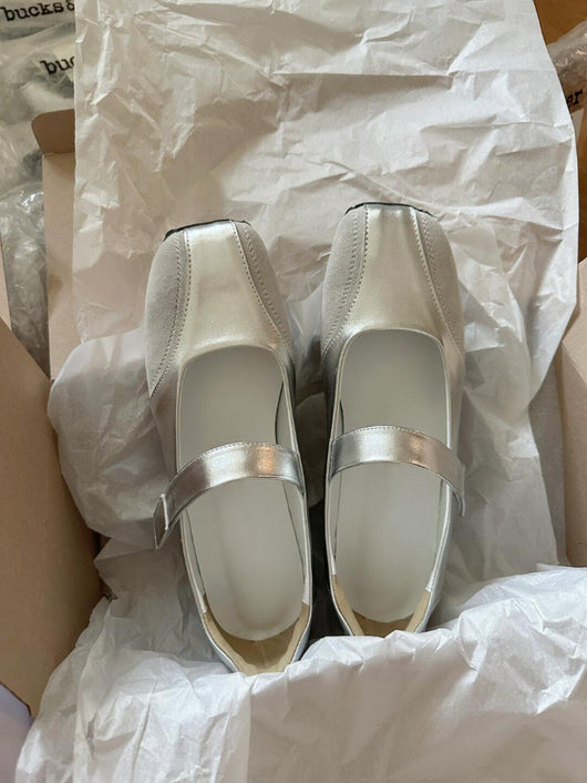 Pumps de Cuero Genuino Flor de Liza Plateado - Image 9
