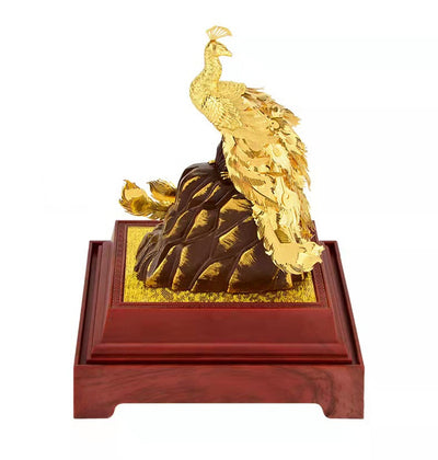 Ornamento de Resina Pavo Real con Dorado - Artesanía Decorativa - Image 3