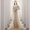 Vestido de Noche Largo Elegante con Incrustaciones de Diamantes y Detalles Joyero