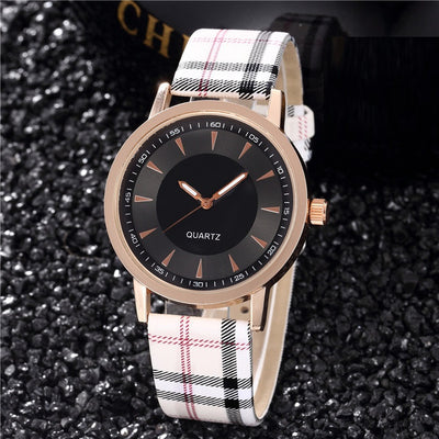 Reloj Pulsera Elegante para Mujer - Diseño Moderno y Versátil - Image 8