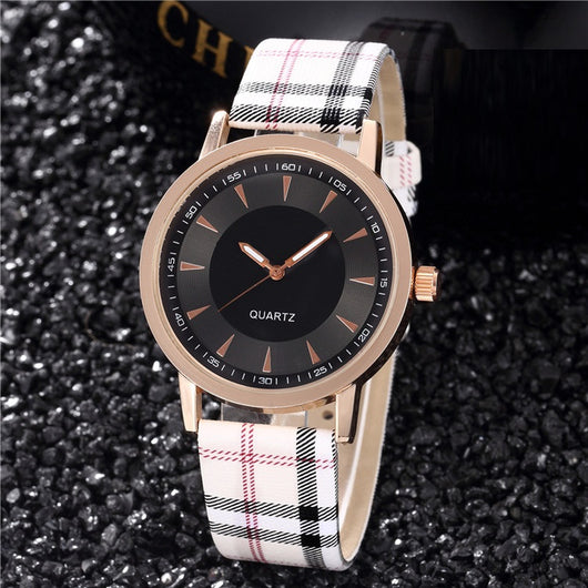 Reloj Pulsera Elegante para Mujer - Diseño Moderno y Versátil - Image 8