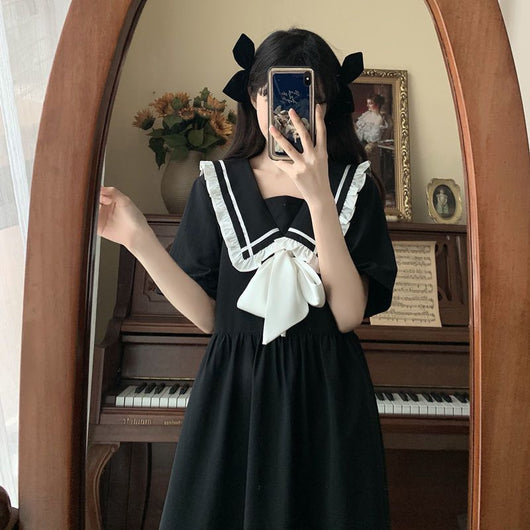 Vestido Navy con Cuello y Diseño Patchwork Manga Corta - Image 12
