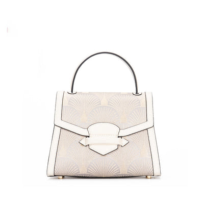 Bolso de Cuero con Bordados de Estilo Chino Tradicional - Image 3