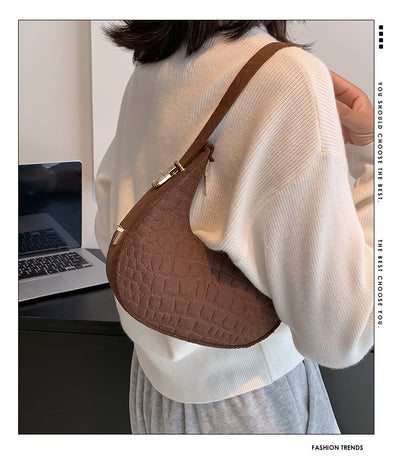 Bolso Retro de Fieltro con Detalle de Hendidura Axilar - Image 12