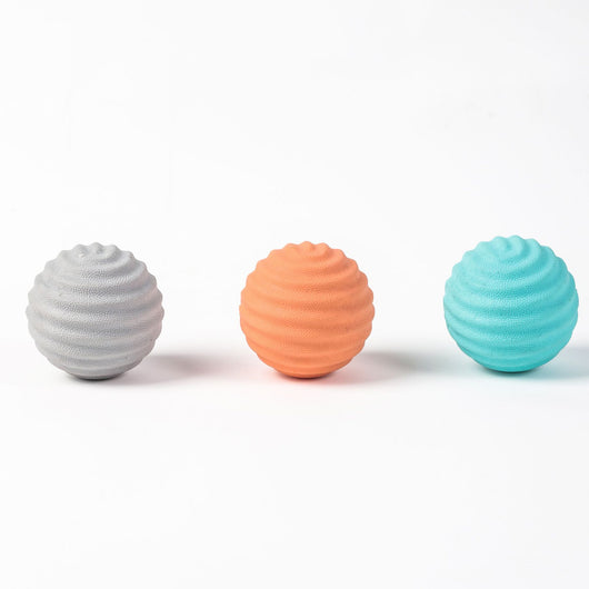 Pelota de Goma Resistente para Perros Grandes - Juguete Masticable de Entrenamiento - Image 16