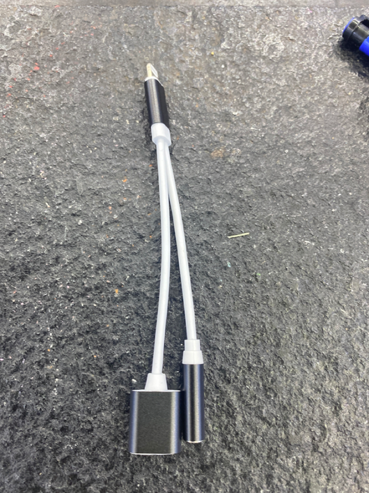 Cable Adaptador Dual 2 en 1 para Carga Rápida de Móviles - Image 11