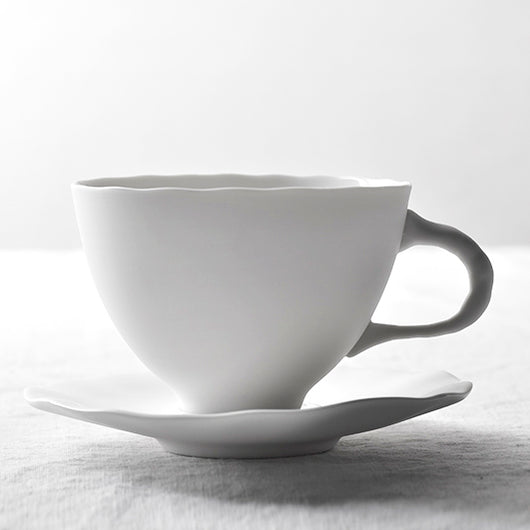 Taza de Café Cappuccino Blanca Minimalista con Diseño Floral - Image 8