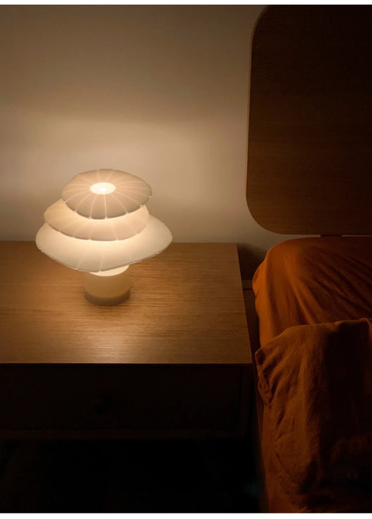 Lámpara de Mesa Artística con Atmósfera Creativa - Image 3