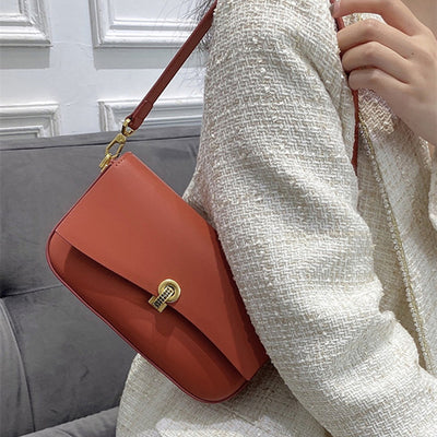 Bolso Bandolera de Cuero con Cierre Diamond Lock - Image 10