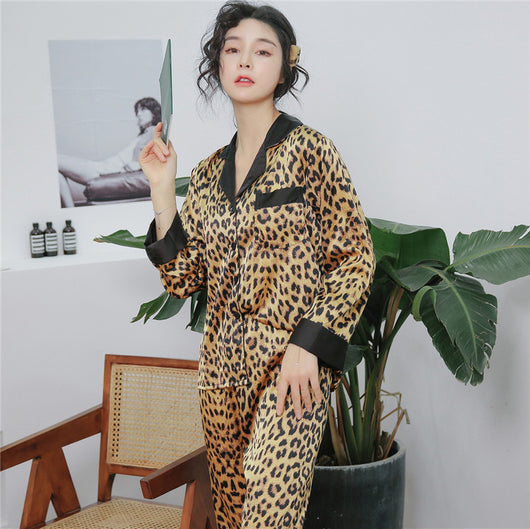 Pijama de Seda para Mujer con Solapa - Confort Premium para el Hogar - Image 10