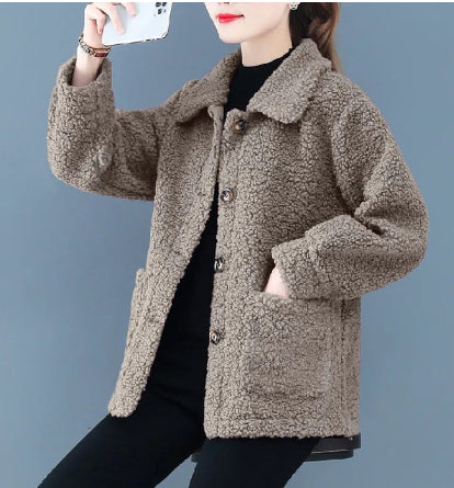 Chaqueta Corta de Lana de Cordero para Otoño e Invierno - Image 9