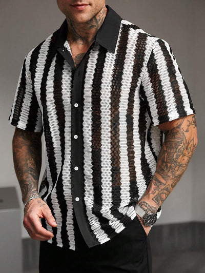 Camisa Manga Corta a Rayas Negras y Blancas con Detalles Calados - Image 3