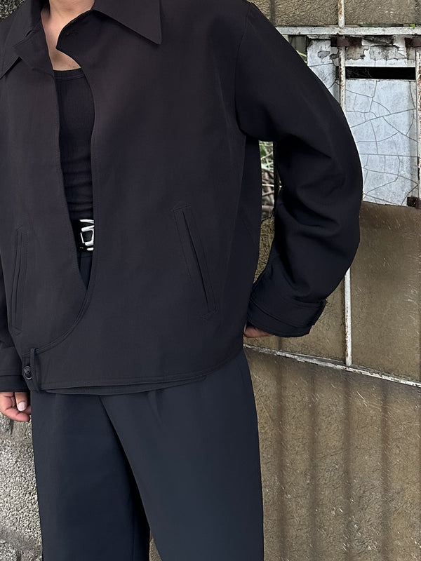 Chaqueta Negra de Botones con Cuello