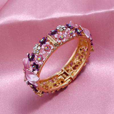 Brazalete Abierto con Mariposas y Flores Pintadas - Image 2