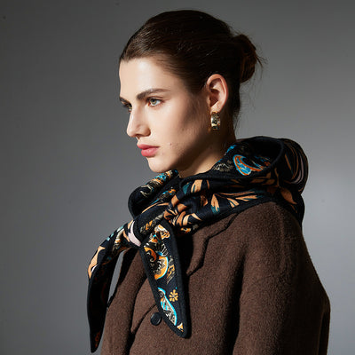 Capa y Chal Estampado Paisley - Elegancia Versátil - Image 2