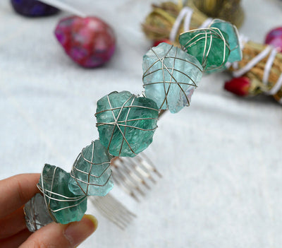 Diadema Bohemia Blanca con Peine Integrado - Image 8