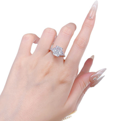 Anillo de Diamante de Hielo con Corte Flor de Cristal Completo - Image 5