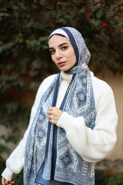 Pañuelo Hijab de Satén Estampado - Image 6