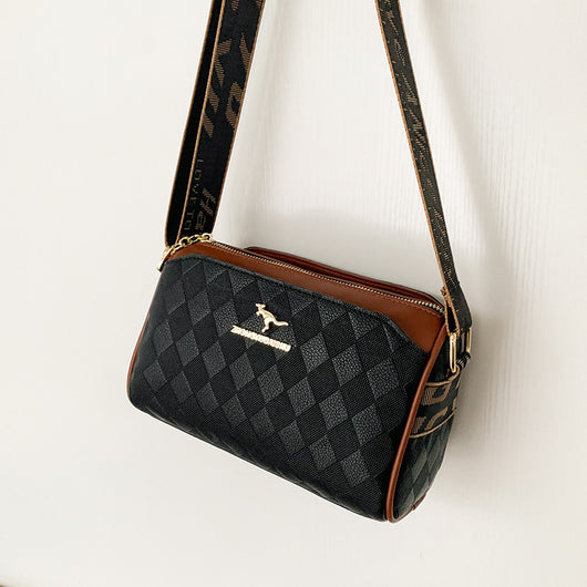 Bolsa Mensajera de Cuero con Detalles en Relieve - Elegancia Minimalista - Image 5
