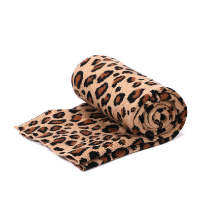 Conjunto de Gorro y Bufanda de Lana Tejida con Estampado de Leopardo - Image 5