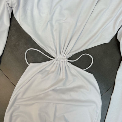 Vestido Spice Girl con Abertura Lateral y Detalle de Cuerda - Image 6