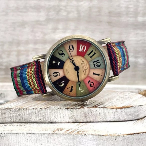 Reloj para Dama con Esfera Multicolor y Patrón Arcoíris