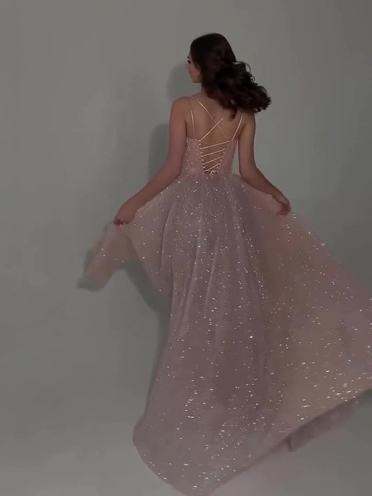 Vestido de Noche Escotado con Lentejuelas - Image 2
