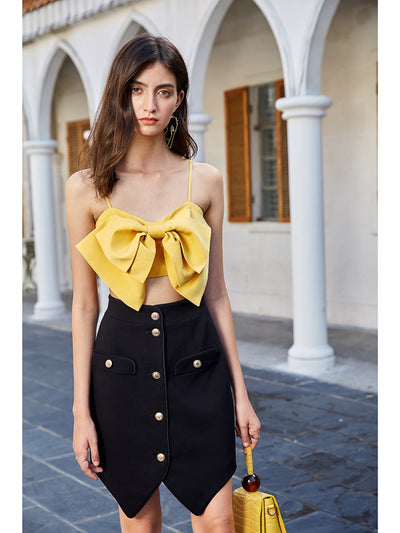 Top Halter Amarillo con Lazo y Detalle de Hombro - Image 4