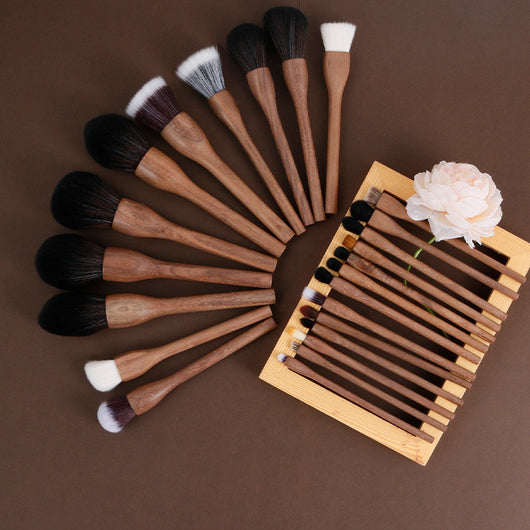 Set de Brochas de Maquillaje Vintage Nogal Negro - Cerdas Suaves - Image 3