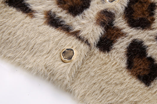 Abrigo Tejido Jacquard con Patrón Animal y Efecto Pelaje Artificial - Image 11