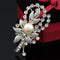 Broche Floral con Perlas y Cristales Brillantes