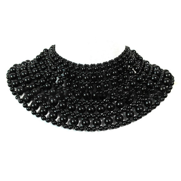 Chal Tejido a Mano con Perlas y Detalles de Joyería
