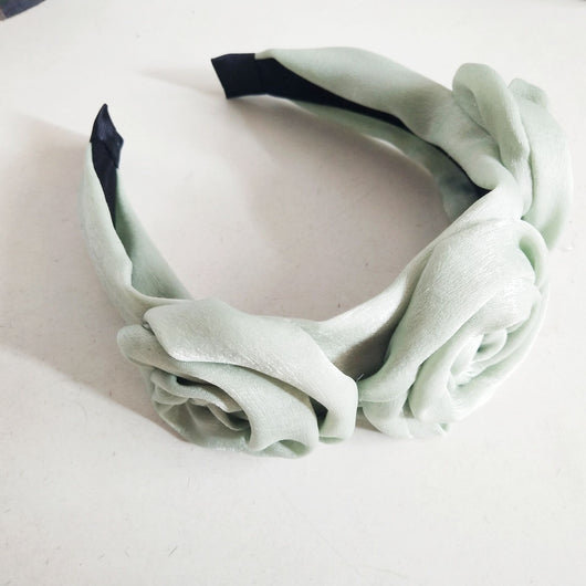 Diadema de Flores Grandes en Color Sólido - Diseño Floral Dulce - Image 5