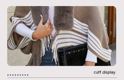 Capa Elegante con Cuello de Piel y Borlas - Diseño Rayado para Mujer - Image 17