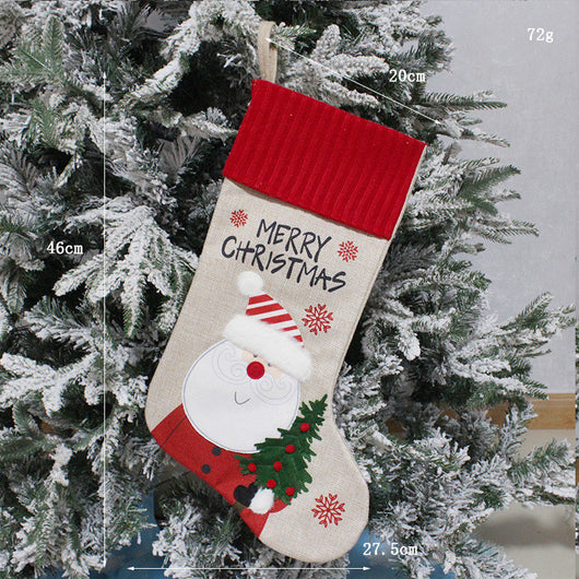 Calcetines Navideños Artesanales de Tela con Decoración Creativa - Image 8
