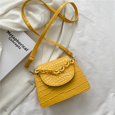 Bolso de Hombro para Mujer con Textura de Cadena Elegante - Image 8